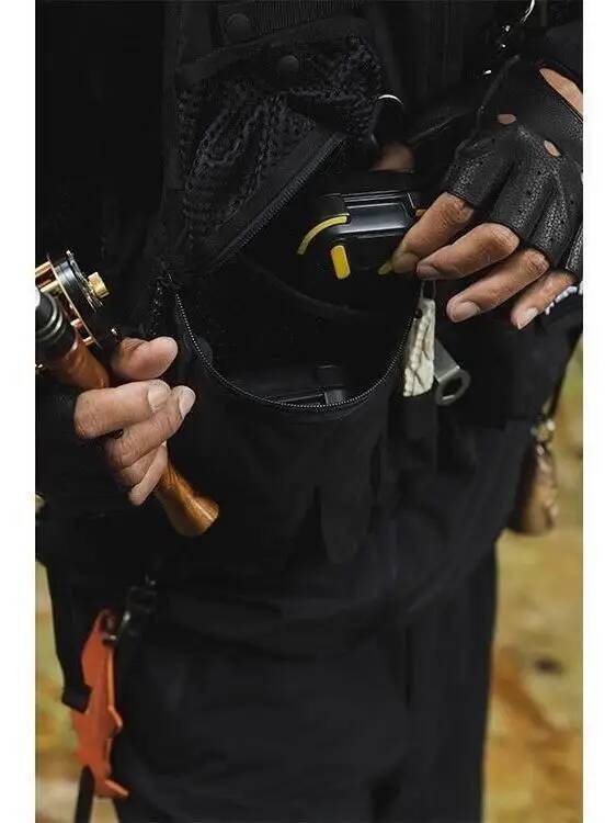 خفيفة الوزن سترة مضادة للماء ا - مراجعة Fishing Vest وسعره